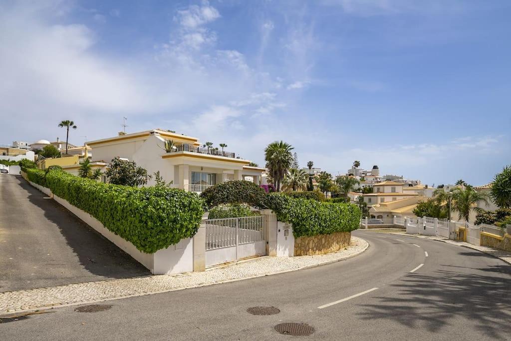 Villa Marina - Pool & Sea View Албуфейра Екстериор снимка